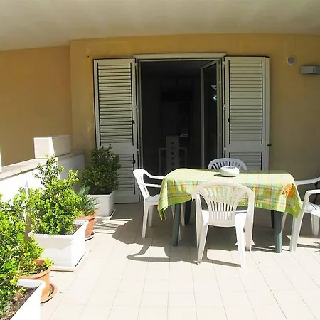 Апартаменты Casa Iris In *