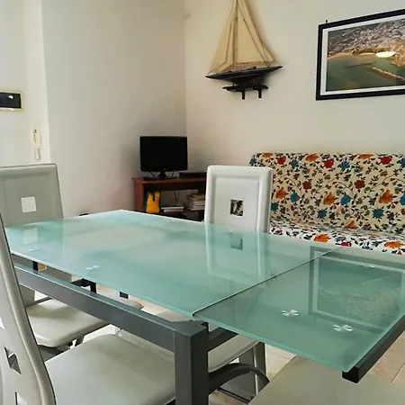 Casa Iris In Apartamento