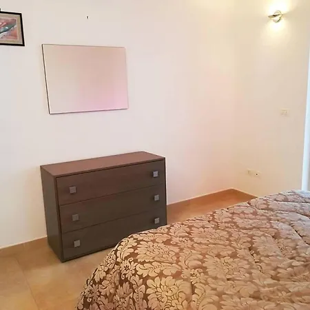 Casa Iris In Apartment Otranto