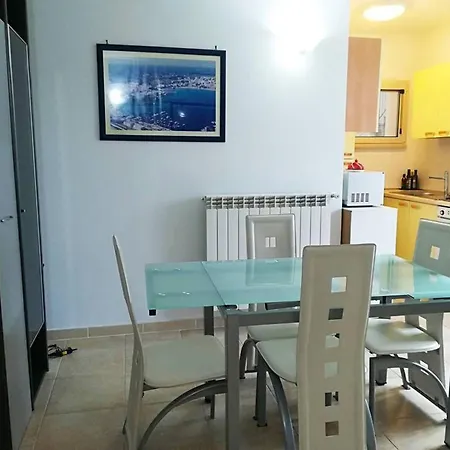 Casa Iris In Apartment Otranto